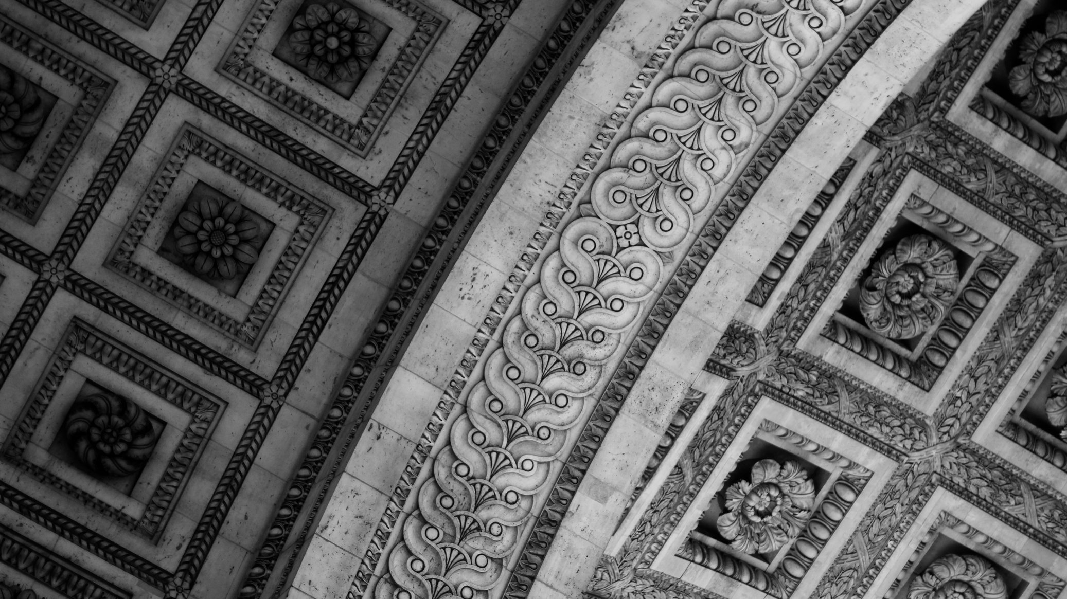 Subway ceiling Paris Art stucco black white